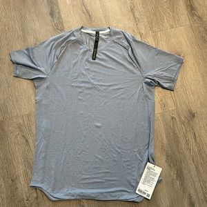 NWT Lululemon Drysense Short Sleeve Shirt light blue L